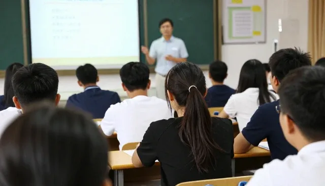 教师能力提升课程如何应对教育信息过载?